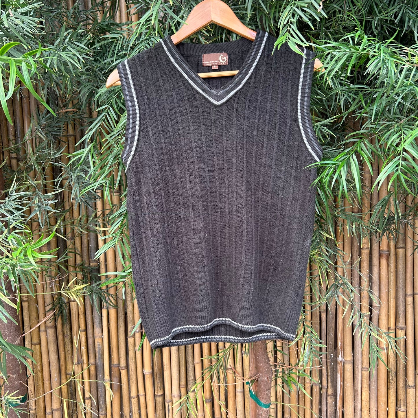 1980s Gray Sweater Vest | “What a Girl Wants for her Man” US Men's S