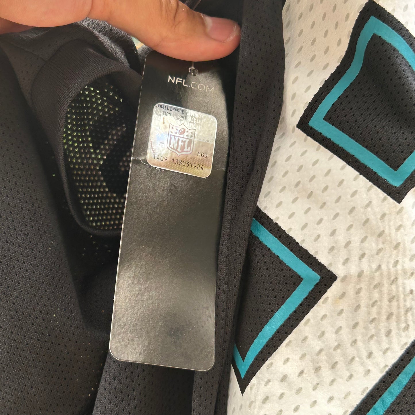 Brand New Jaguars Jersey | NFL US Women’s S