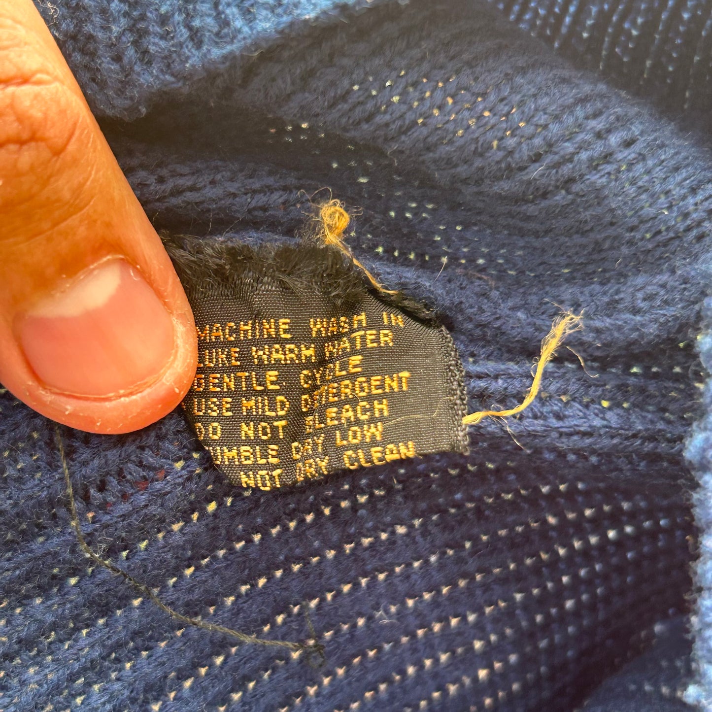 1990s Sweater Vest | Men’s M